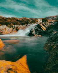 Slowing time to make it stop 
Isle of Skye, Scotland | March 2022

#slowshutter #waterfall #freezetime #nature #beautiful #isleofskye #scotland #modernoutdoors #visualsofearth #ourplanetdaily #nakedplanet #travelphotography #traveldeeper #travelbug #passionpassport #travelwithme #exploretocreate #neverstopexploring #livetoexplore #wanderlust #discoverearth #shotoniphone #soulcollective #choosingouradventure #jfphototribute