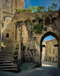 Ancient archway
Perugia, Italy | August 2022

#historic #beautiful #architecture #perugia #umbria #italy #italia #hiddenitaly #street #streetphotographyinternational #rawurbanshots #streetleaks #urbanaesthetics #streetfinder #travelphotography #traveldeeper #travelbug #passionpassport #travelwithme #exploretocreate #neverstopexploring #livetoexplore #wanderlust #discoverearth #shotoniphone #soulcollective #choosingouradventure #jfphototribute